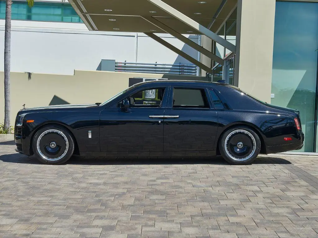 2026 Rolls-Royce Phantom Base photo 3