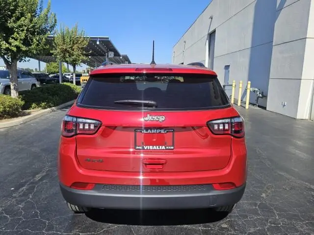 2026 Jeep Compass Altitude 4X4 photo 4