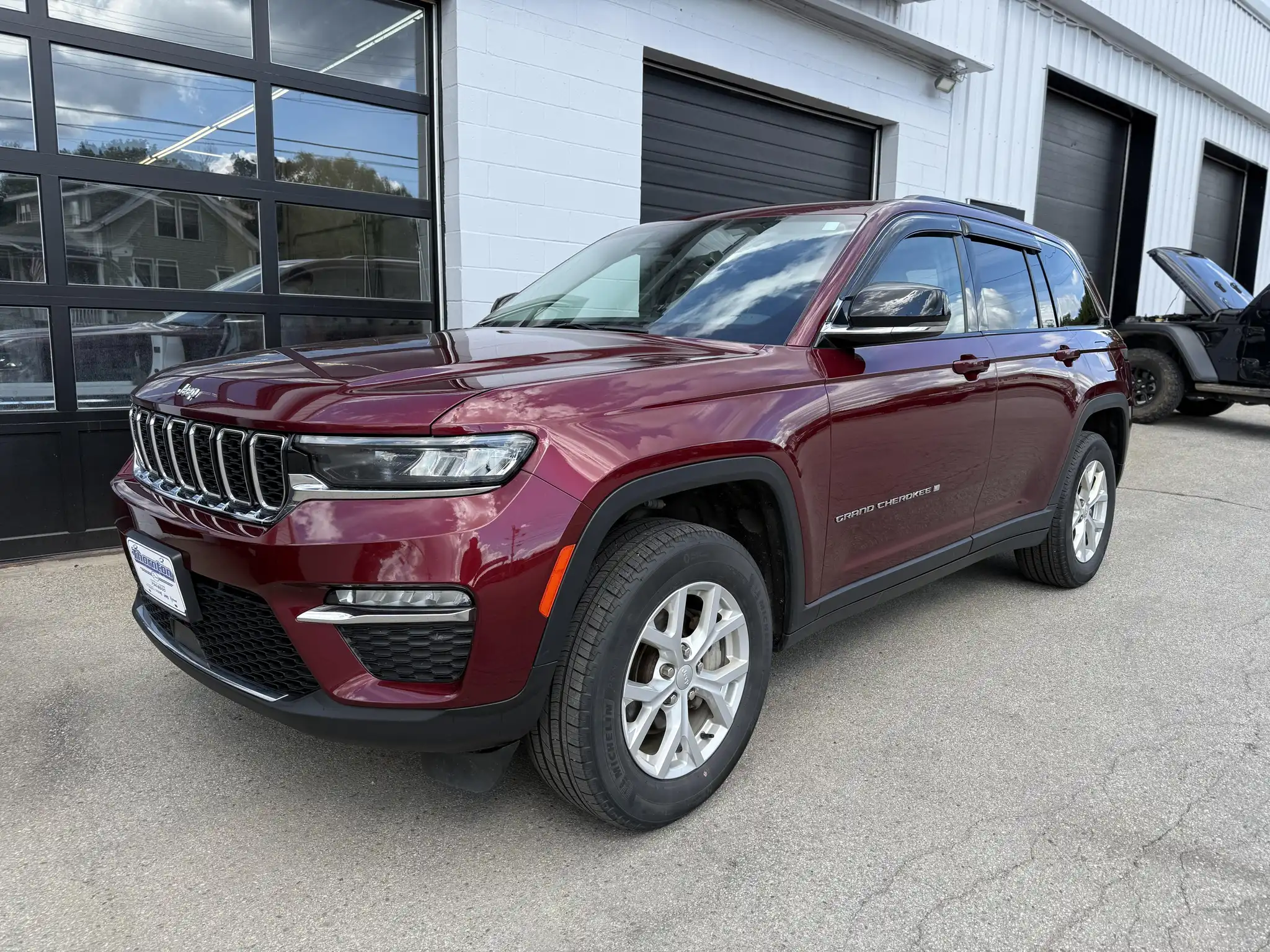 2023 Jeep Grand Cherokee Limited 4WD's photo