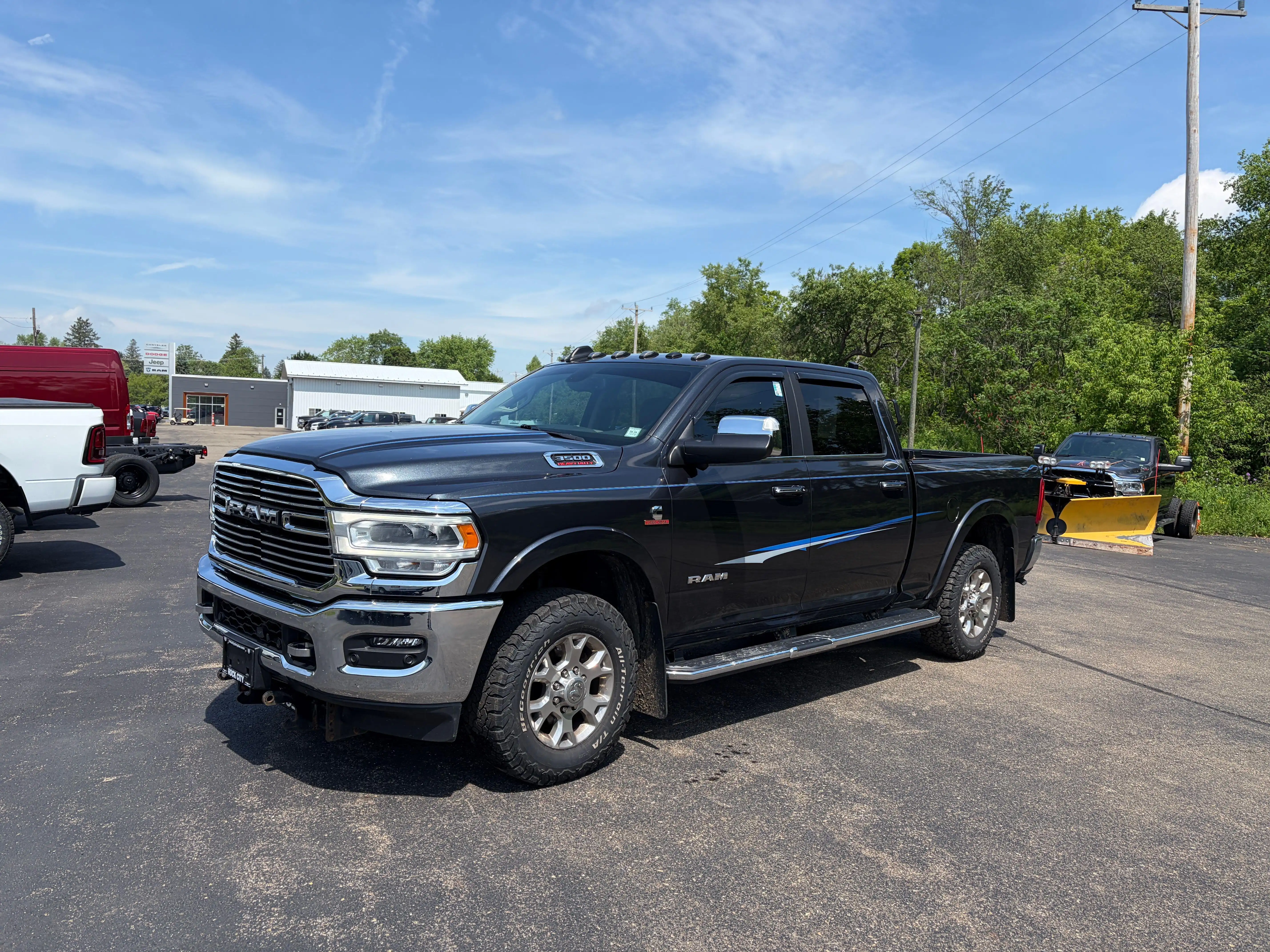 2022 RAM 3500 Laramie 4X4 Crew Cab SWB's photo