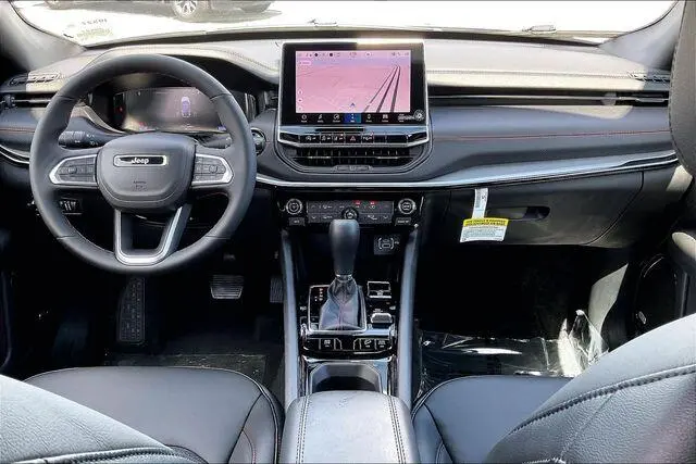 2026 Jeep Compass Trailhawk 4X4 photo 4