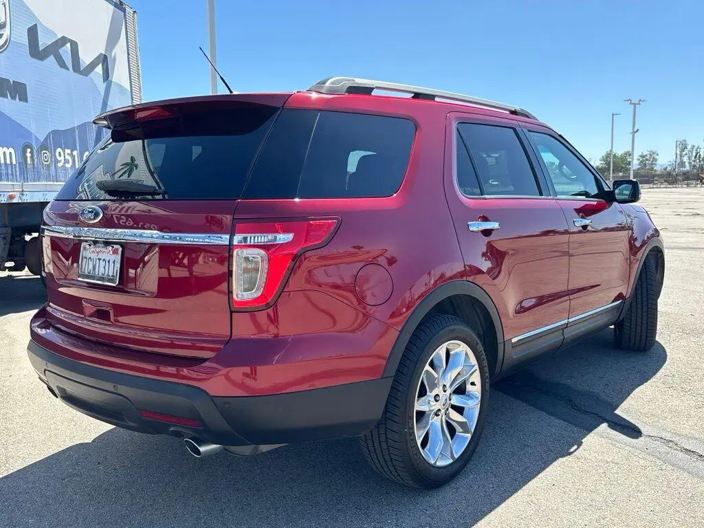 2014 Ford Explorer XLT photo 3