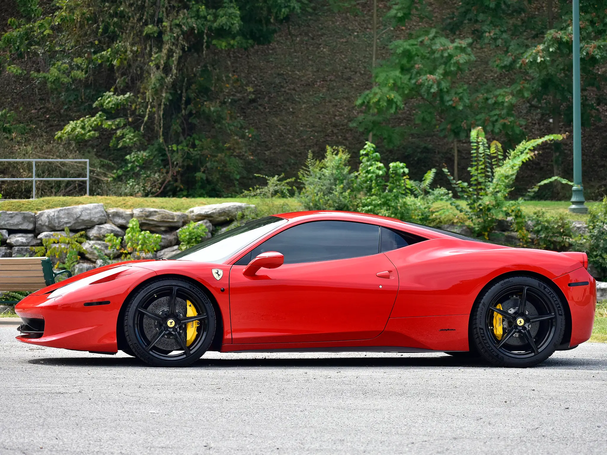 2012 Ferrari 458 Base photo 3