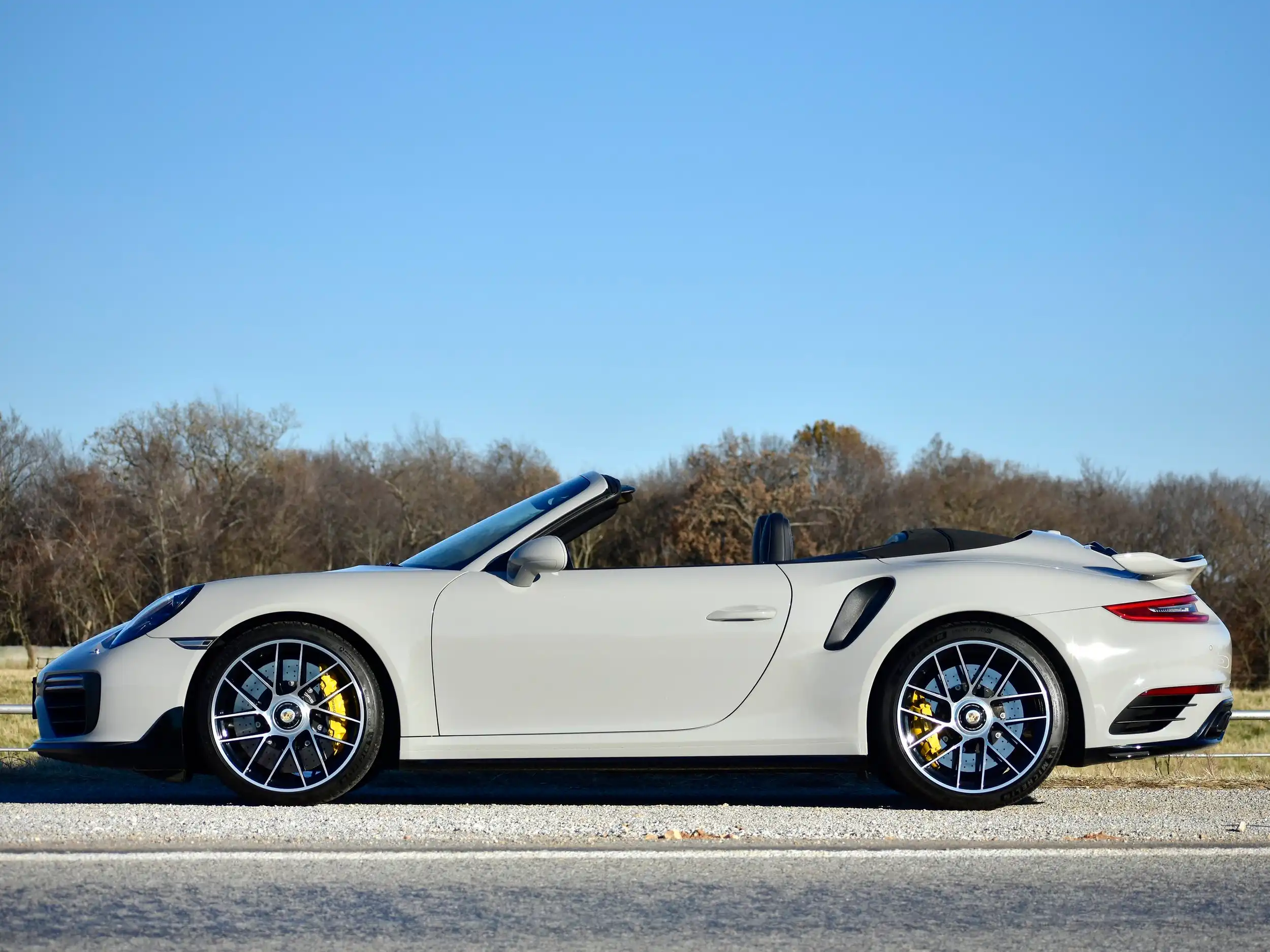 2018 Porsche 911 Turbo S Cabriolet's photo