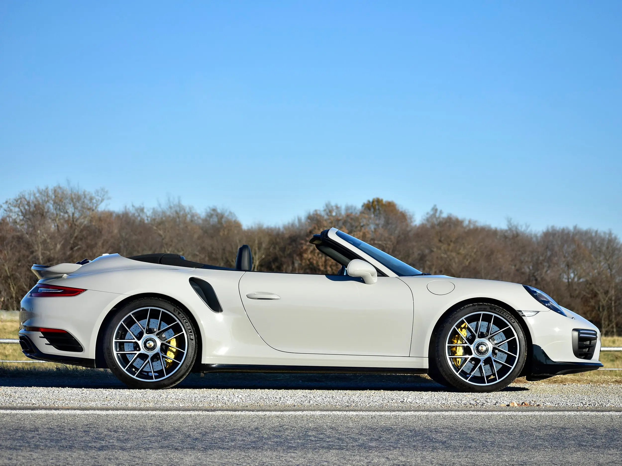 2018 Porsche 911 Turbo S Cabriolet photo 3