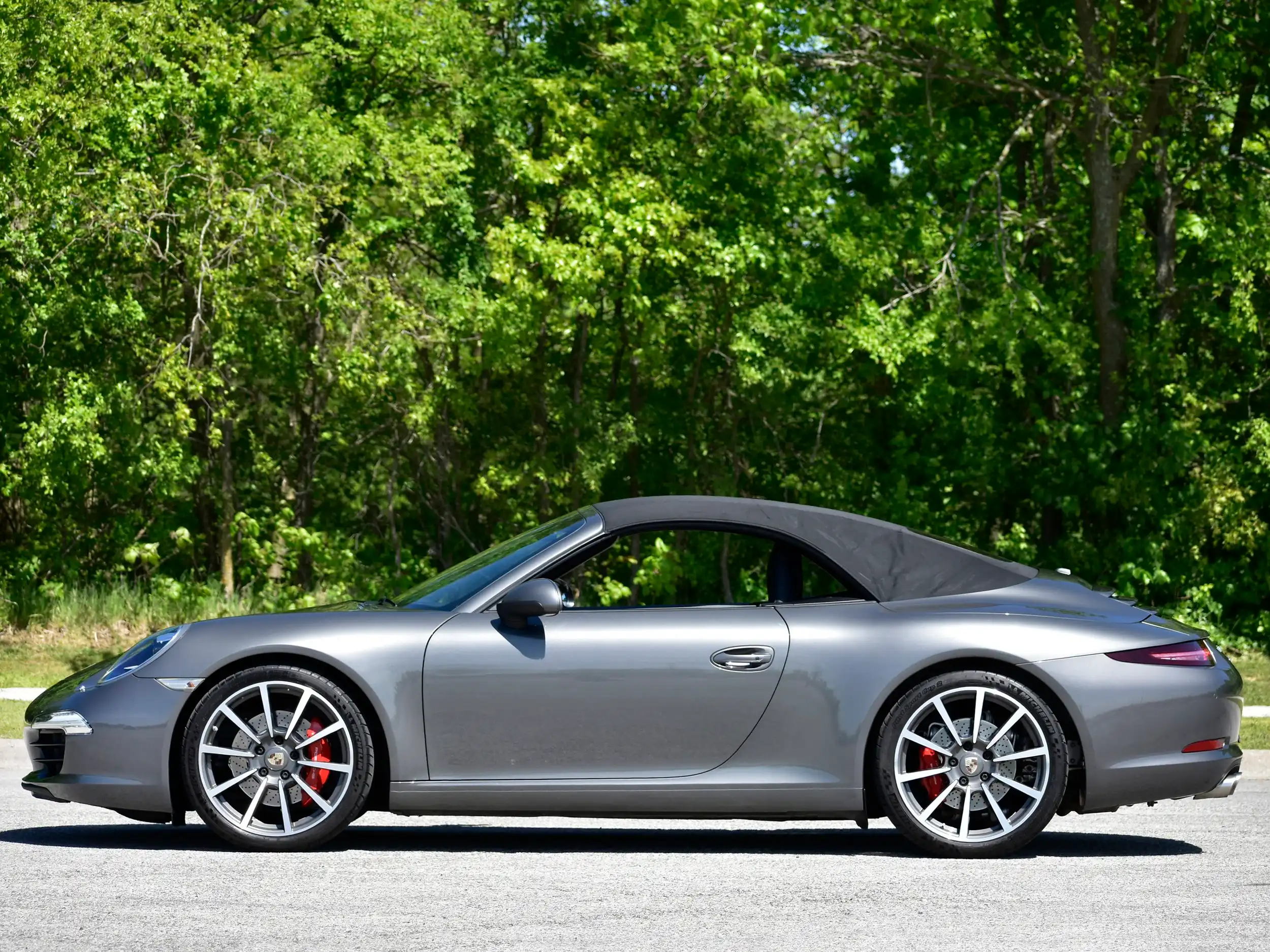 2013 Porsche 911 Carrera S Cabriolet's photo