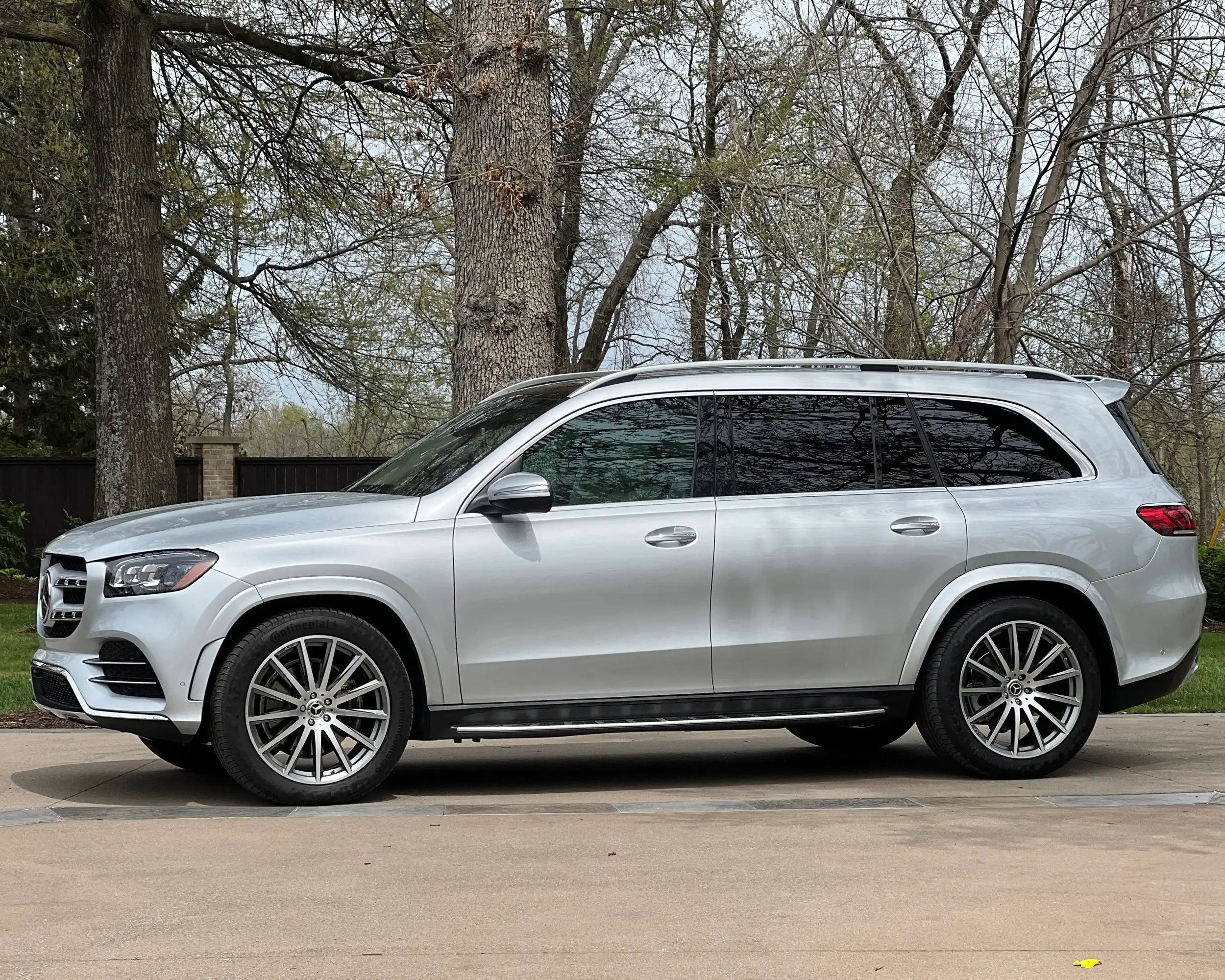 2020 Mercedes-Benz GLS GLS580's photo