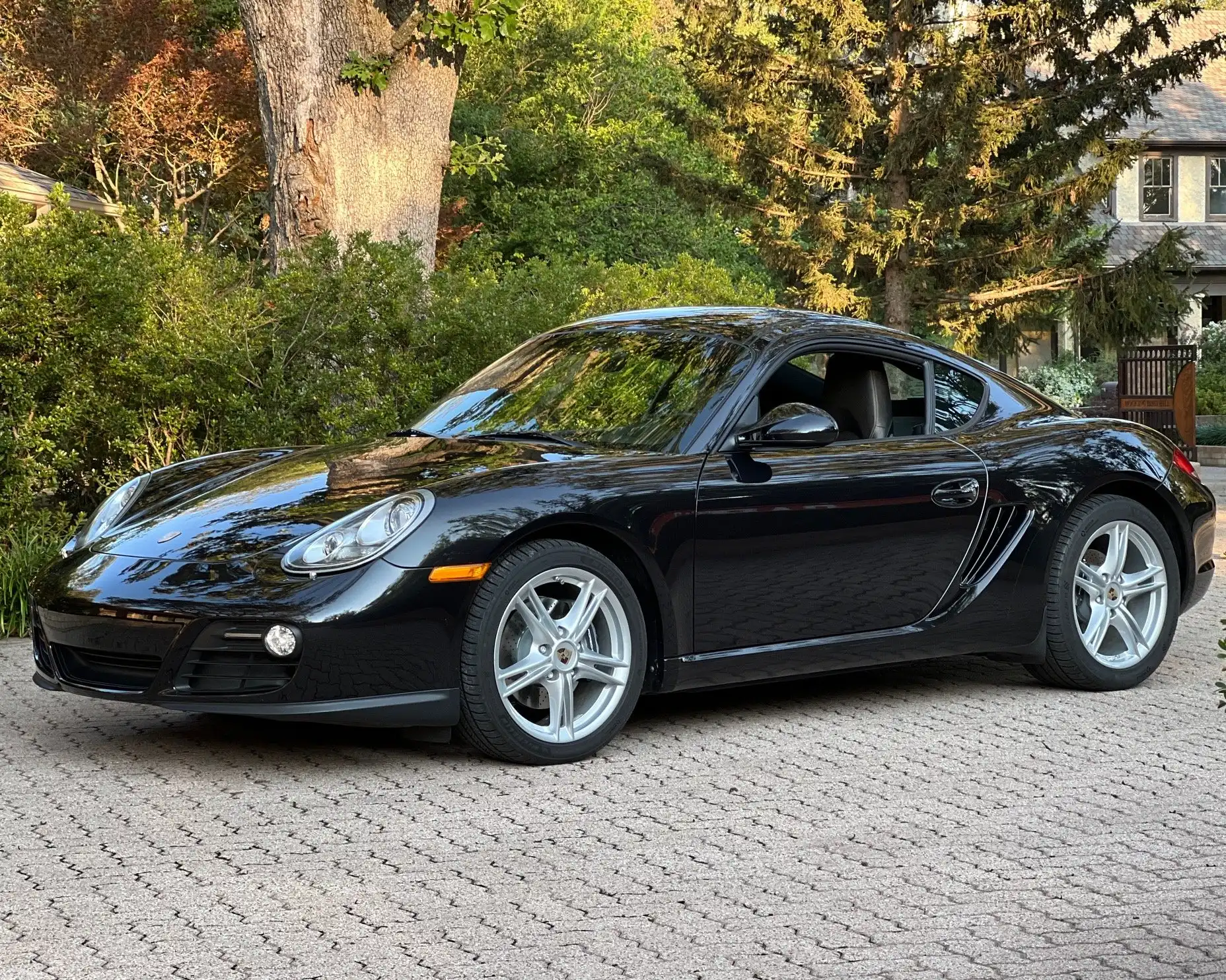 2011 Porsche Cayman Base's photo