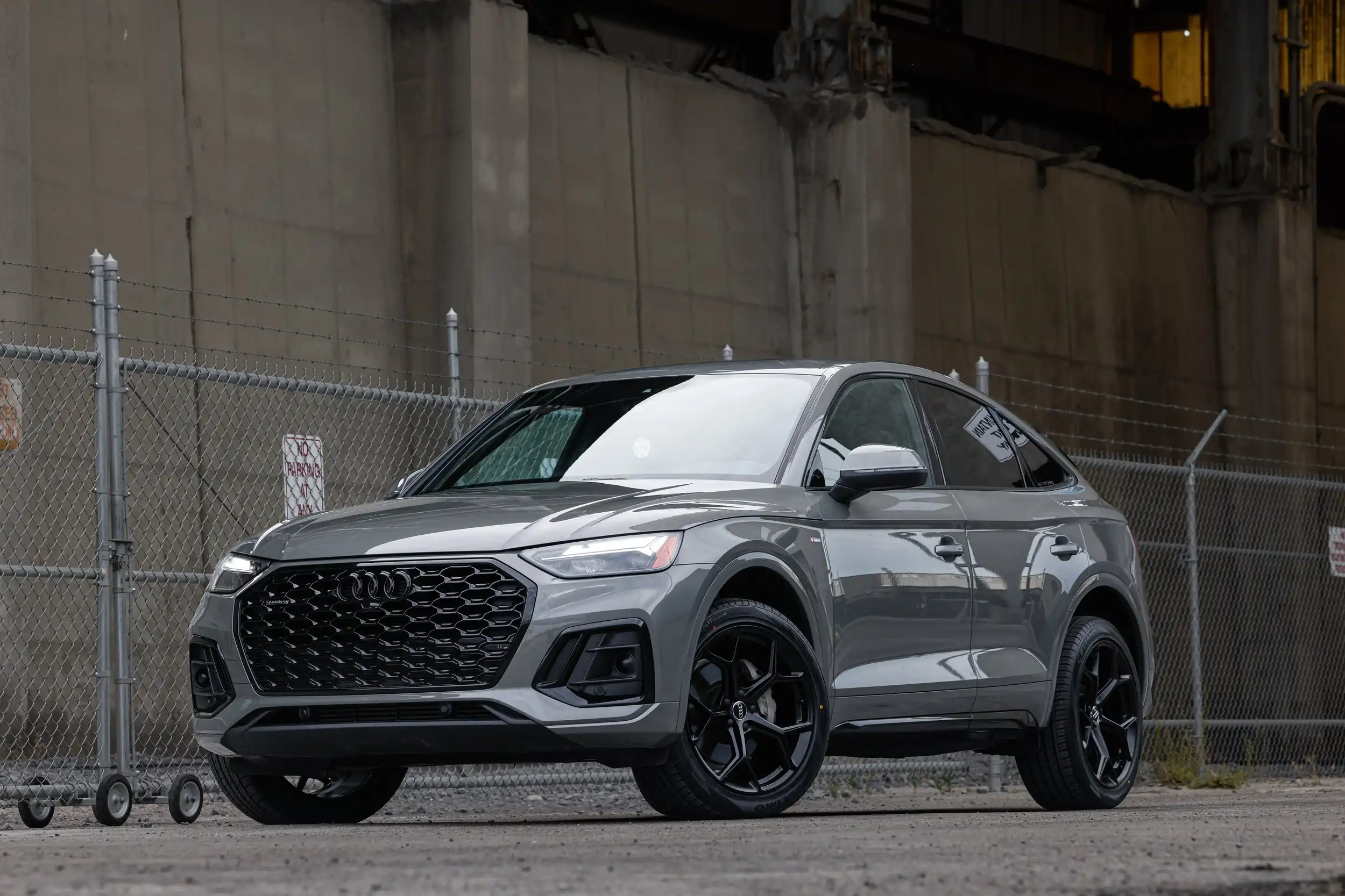 2023 Audi Q5 Sportback 45 Premium Plus's photo