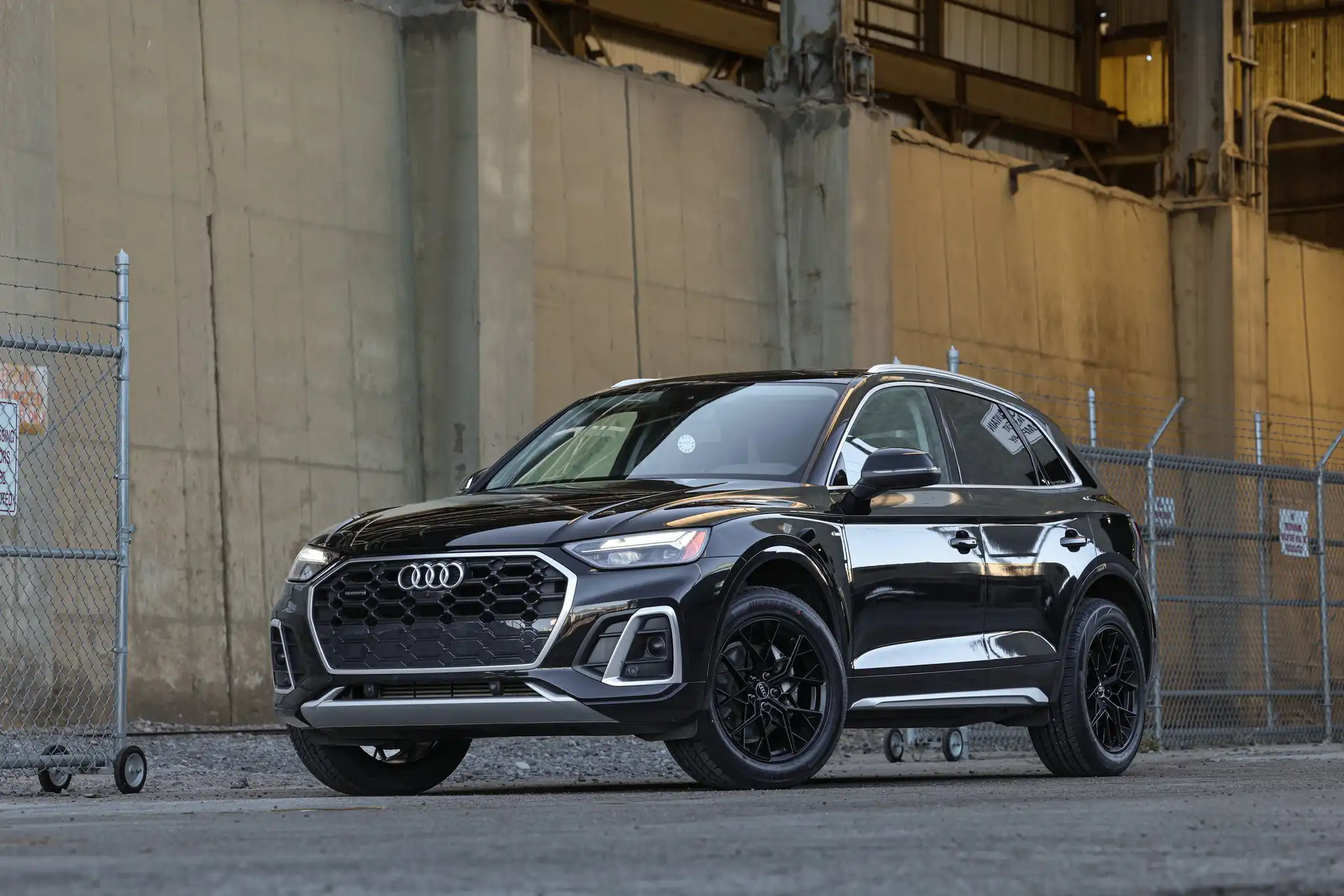 2023 Audi Q5 45 Premium Plus's photo
