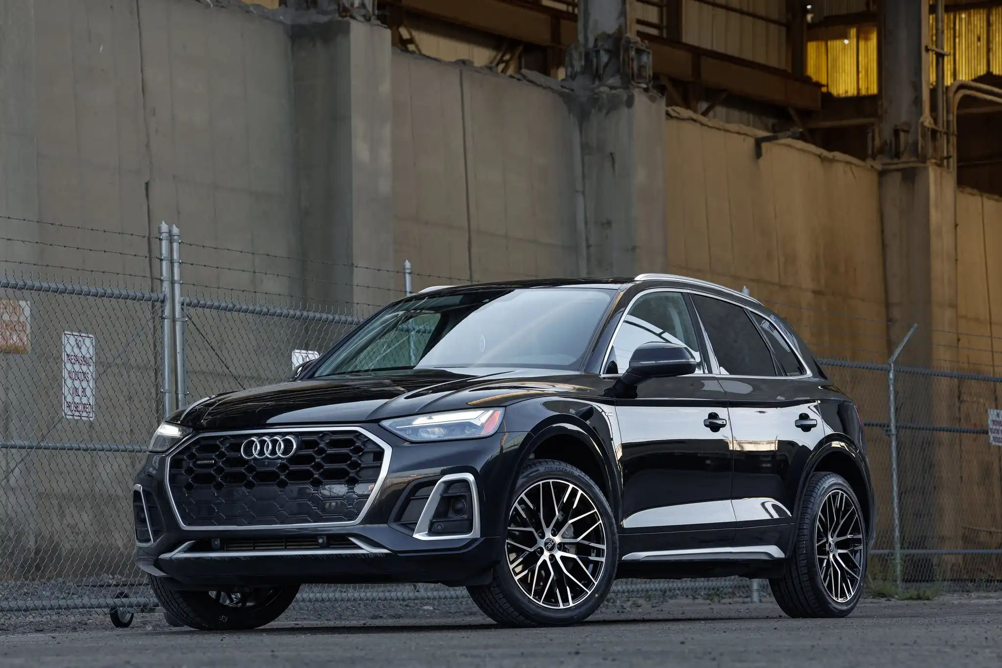 2023 Audi Q5 45 Premium Plus's photo