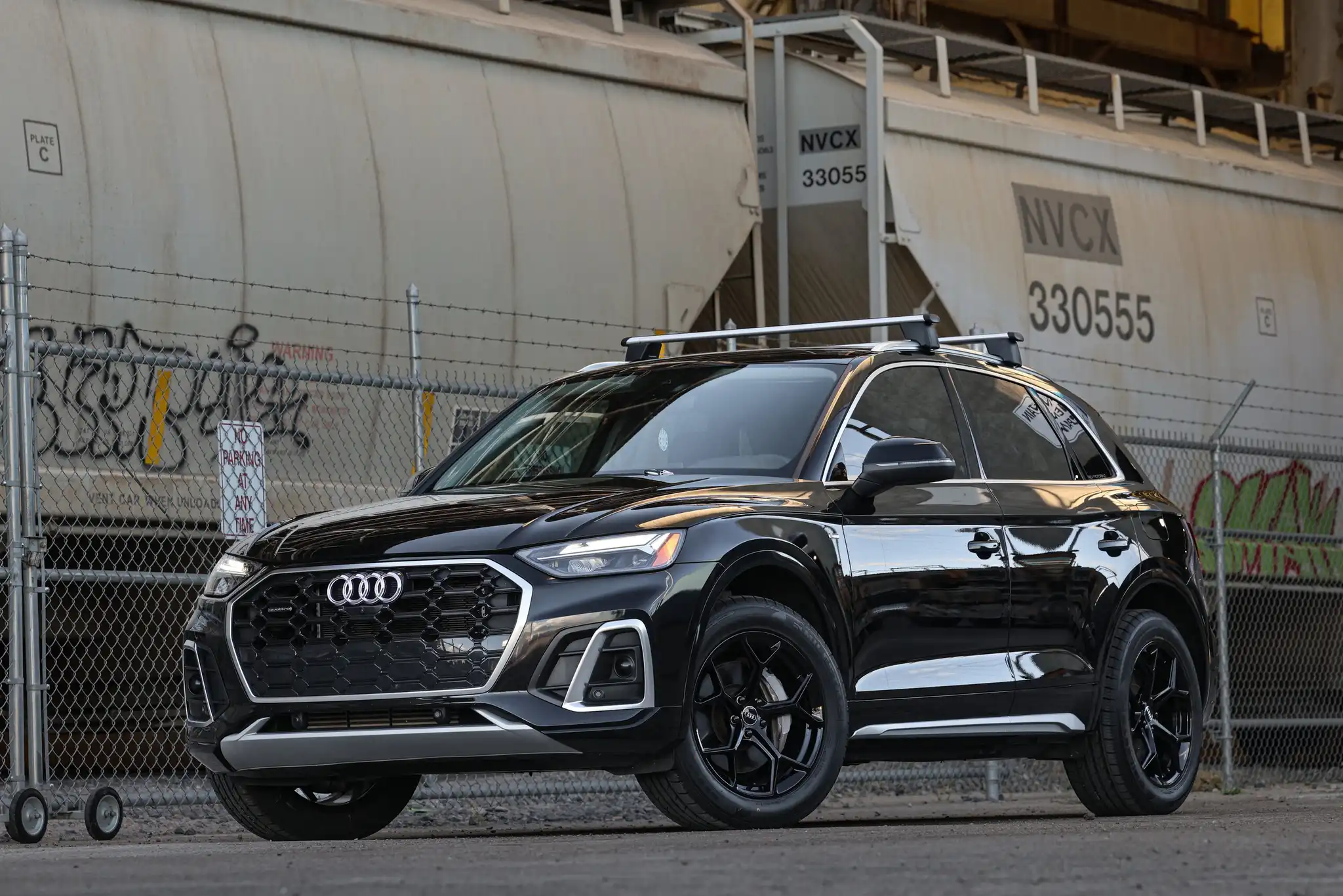 2023 Audi Q5 55 e Premium Plus's photo