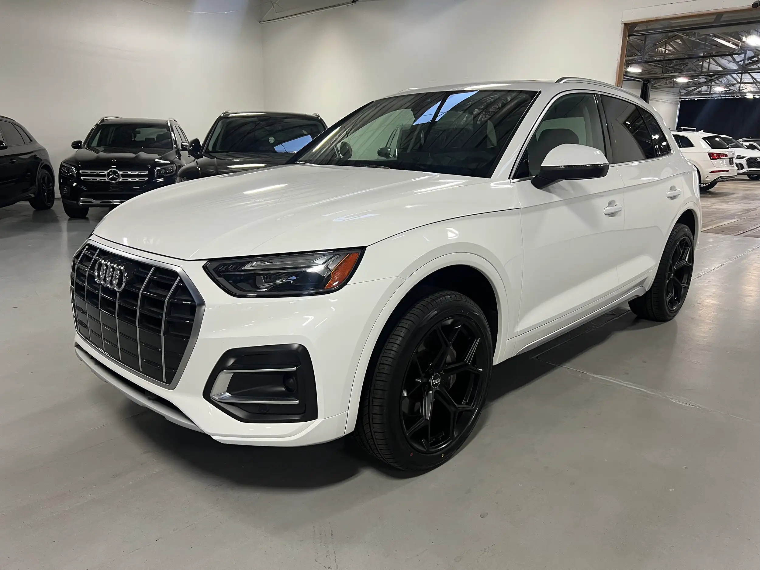 2023 Audi Q5 40 Premium's photo