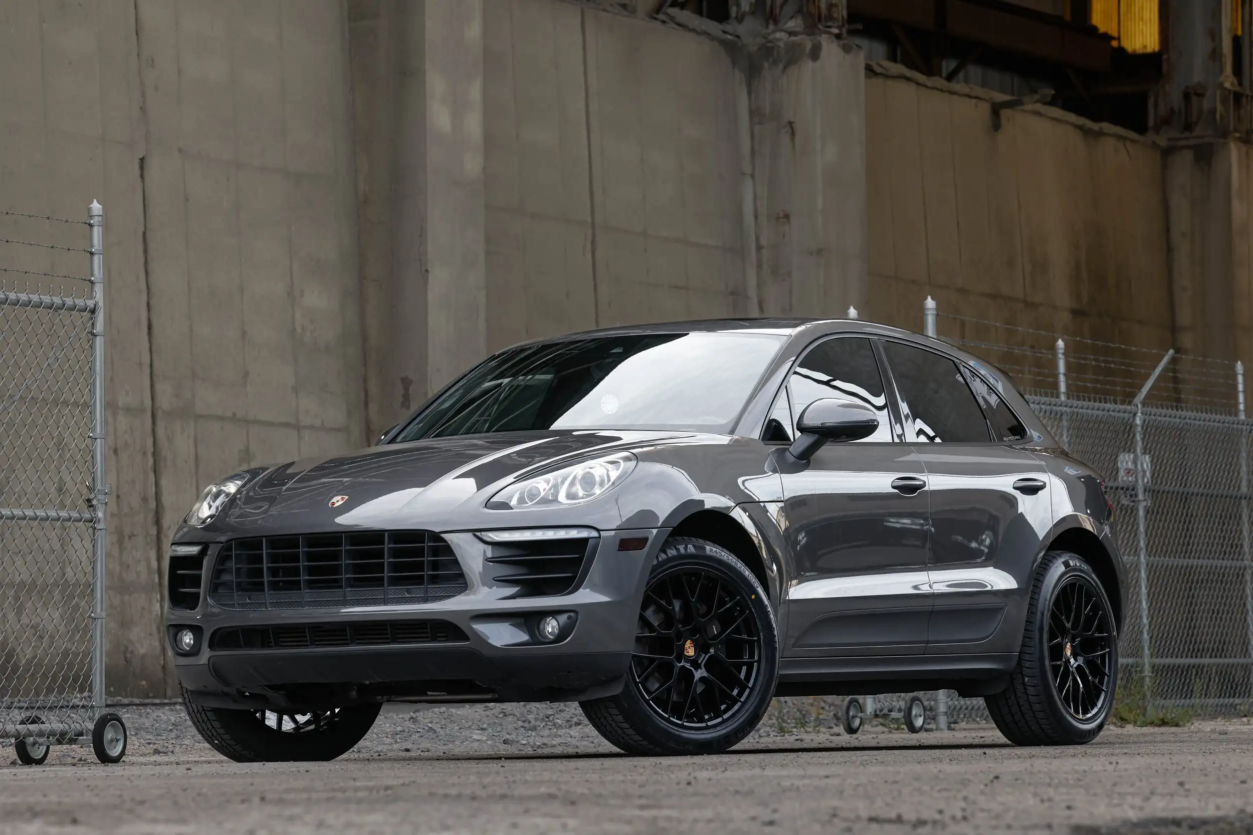 2018 Porsche Macan Base's photo