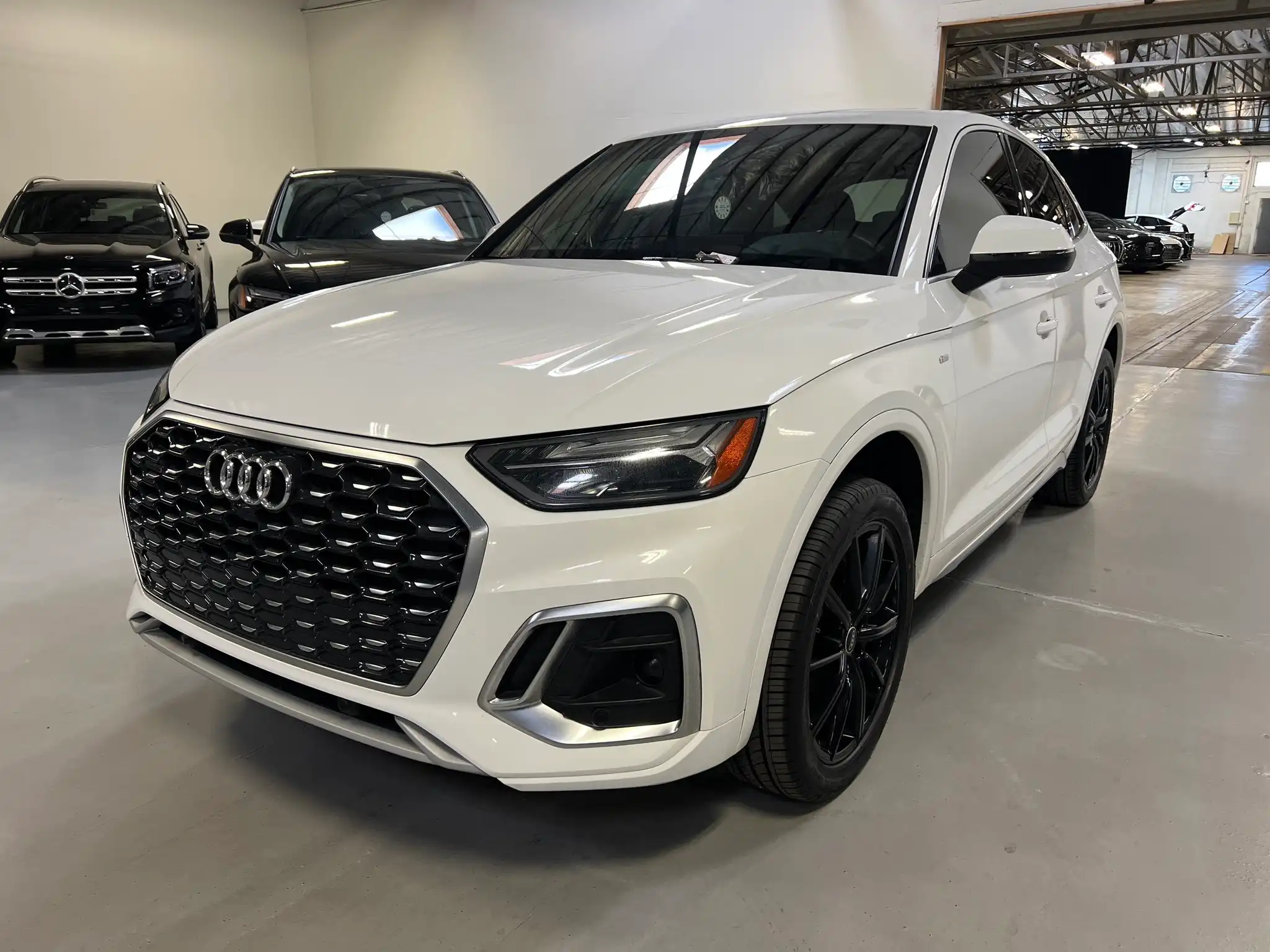 2023 Audi Q5 Sportback 45 Premium's photo