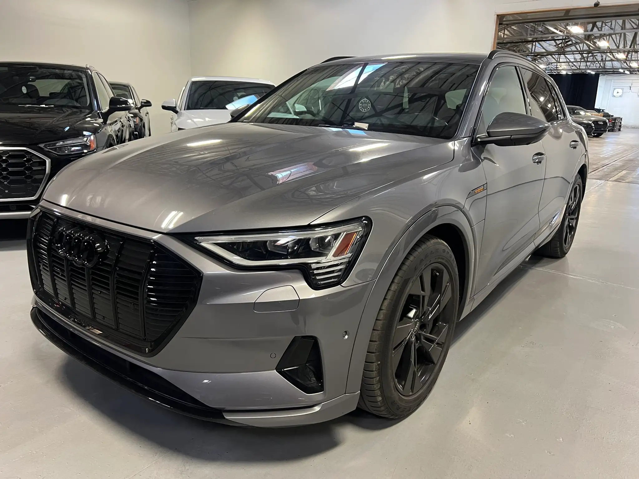 2023 Audi e-tron 95 kWh Premium quattro's photo