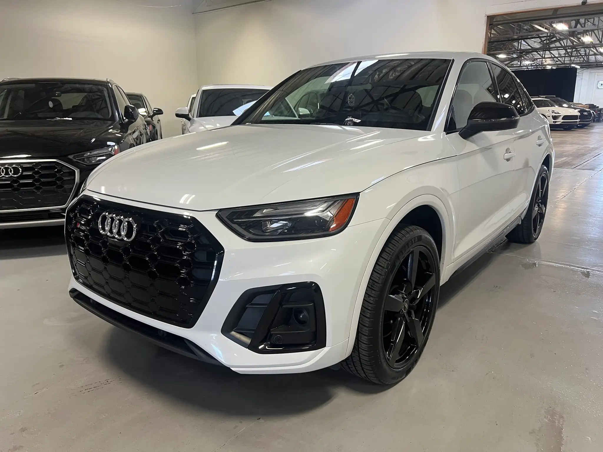 2023 Audi SQ5 Sportback Premium Plus's photo