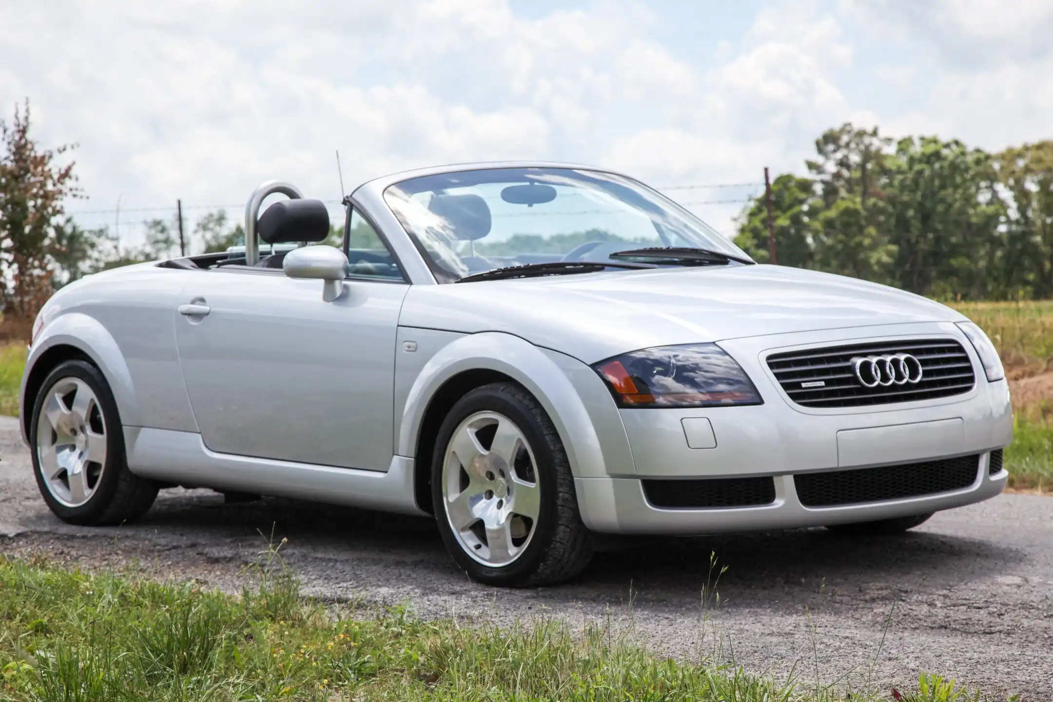2001 Audi TT 225 Roadster Quattro's photo