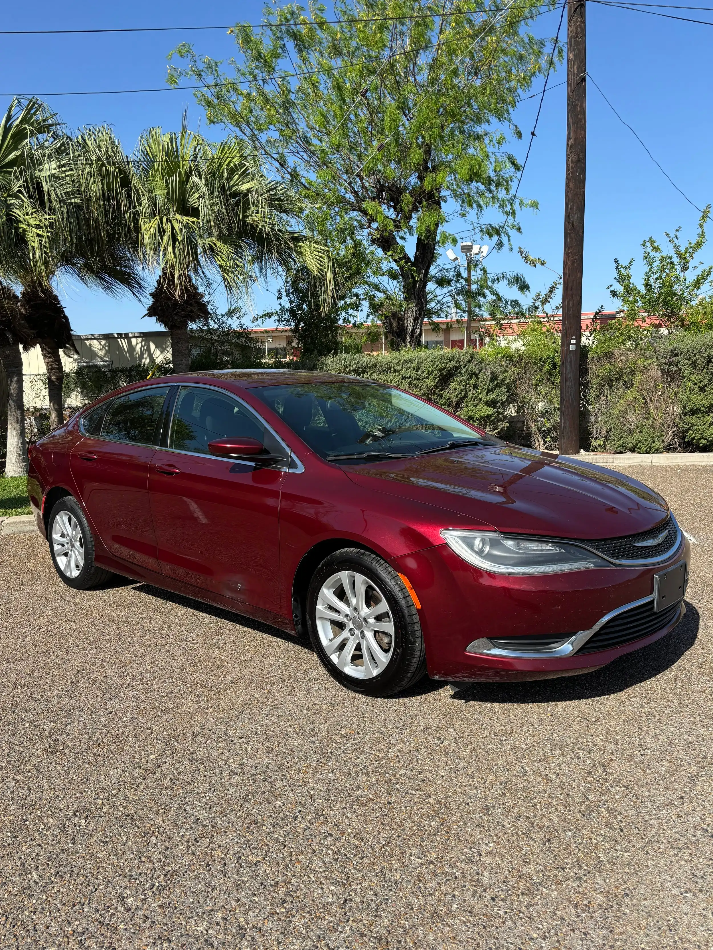 2015 Chrysler 200 Limited's photo