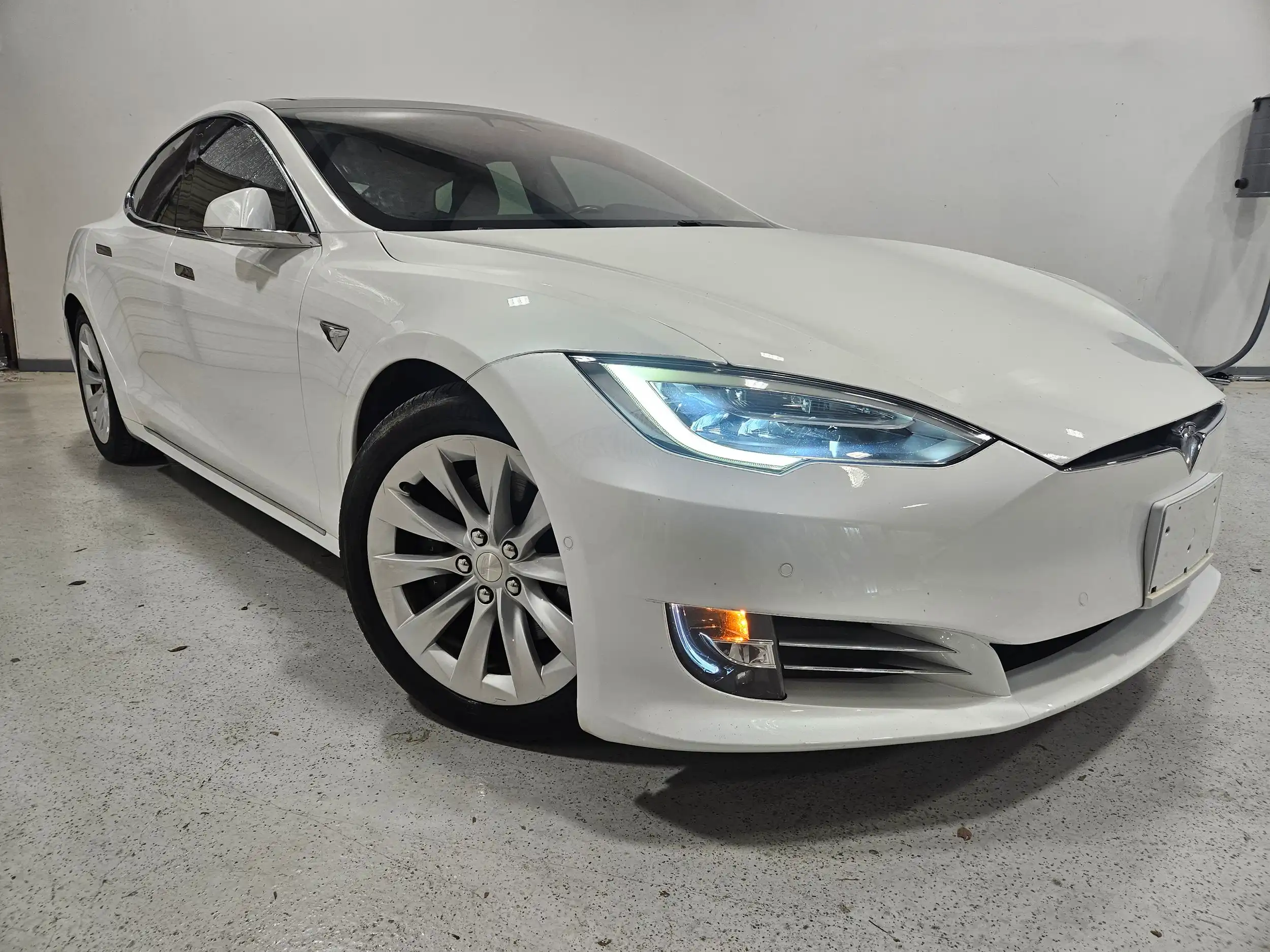 2017 Tesla Model S 100D's photo
