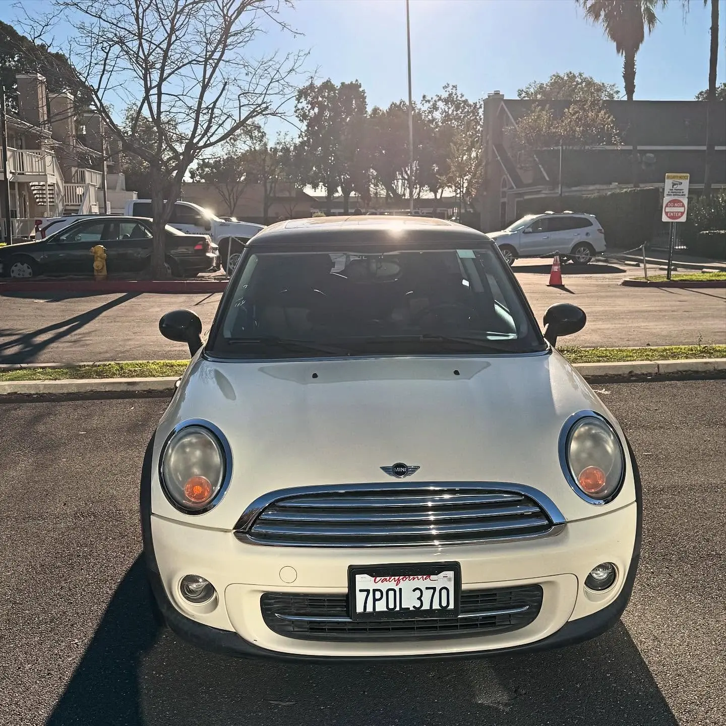 2011 MINI Cooper Base photo 3