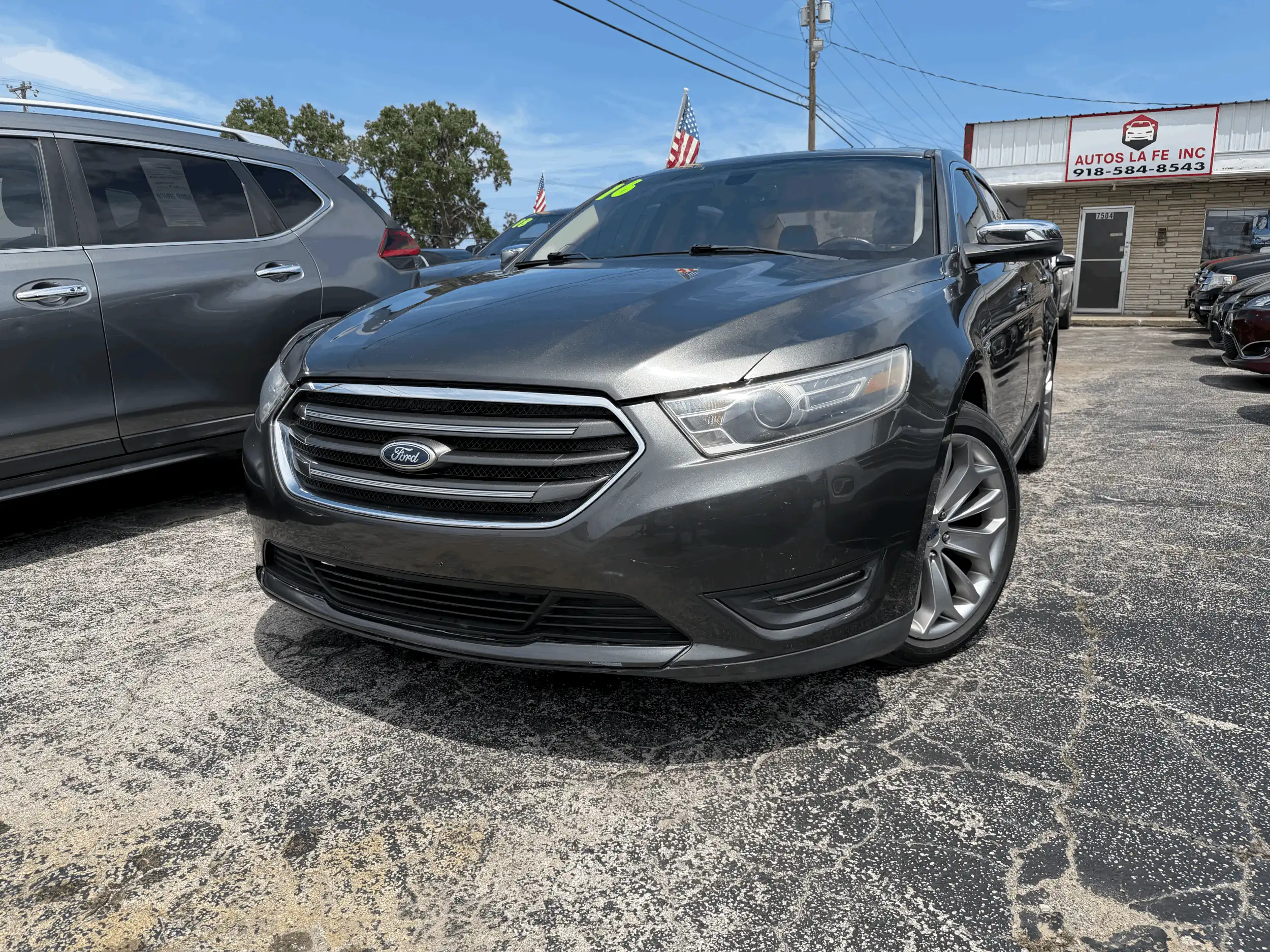 2016 Ford Taurus Limited FWD's photo