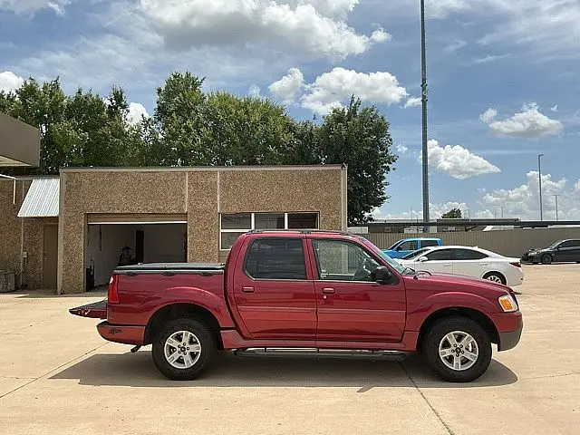 2005 Ford Explorer XLS Auto photo 4
