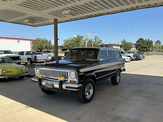 1988 Jeep Grand Wagoneer's photo