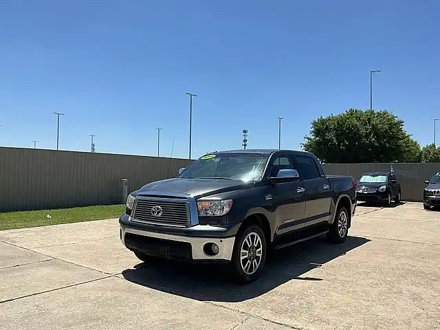 2011 Toyota Tundra 5.7 Auto Limited Crew Max's photo