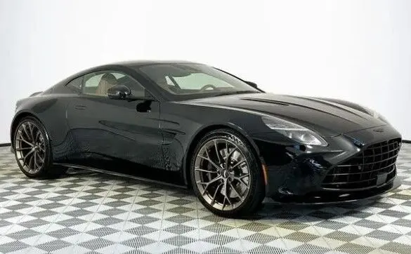 2026 Aston Martin Vantage Base photo 3