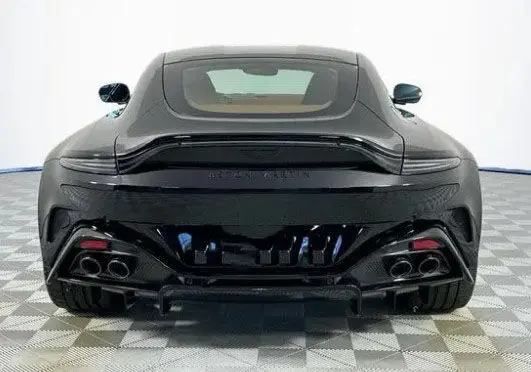 2026 Aston Martin Vantage Base photo 5