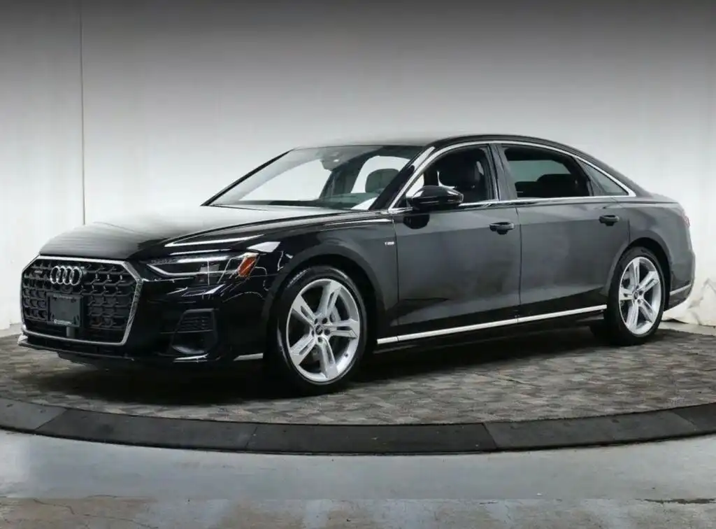 2025 Audi A8 55 TFSI L quattro Tiptronic's photo