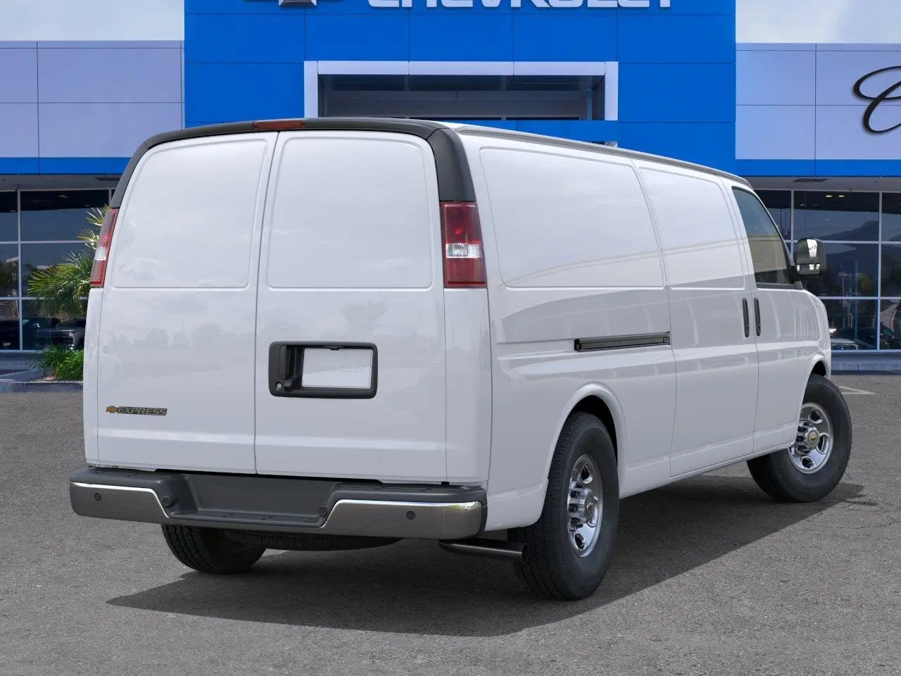 2026 Chevrolet Express Work Van 3500 Extended photo 4