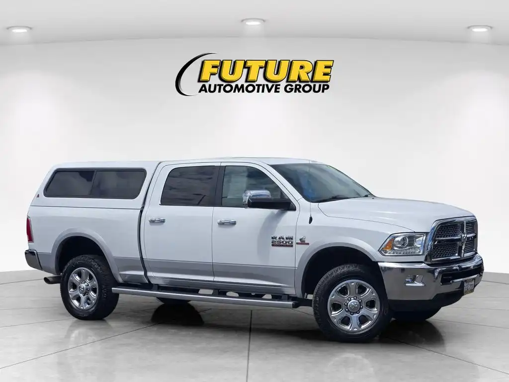 2015 RAM 2500 Laramie 4X4 Crew Cab SWB's photo
