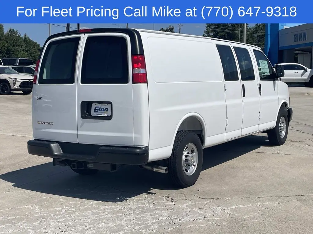 2026 Chevrolet Express Work Van 3500 Extended photo 5