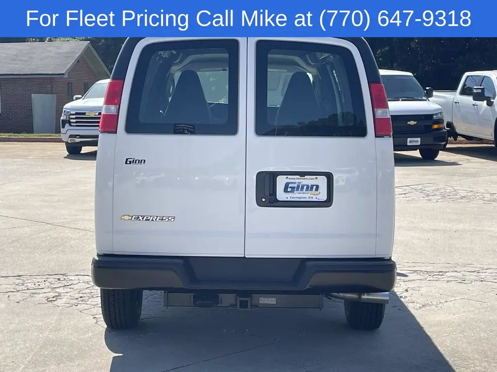 2026 Chevrolet Express Work Van 3500 Extended photo 4