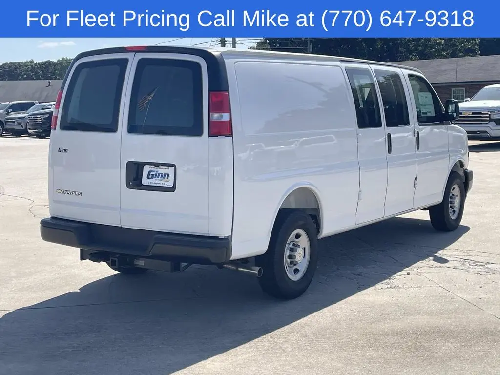 2026 Chevrolet Express Work Van 3500 Extended photo 5