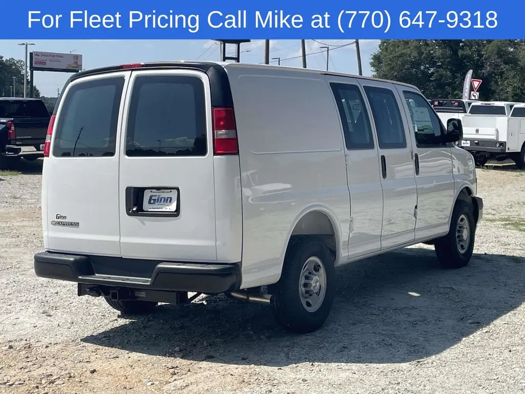 2026 Chevrolet Express Work Van HD 2500 photo 5