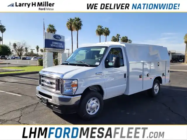 2025 Ford E-Series SRW E-350 Super Duty 138 in WB's photo