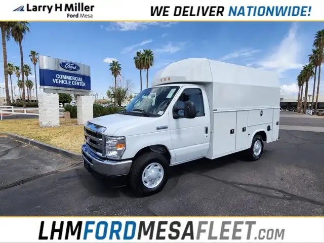 2026 Ford E-Series SRW E-350 Super Duty 138 in WB's photo