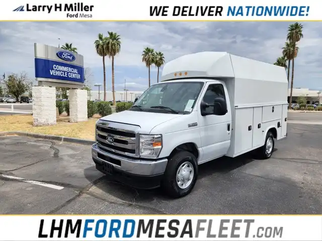 2026 Ford E-Series SRW E-350 Super Duty 138 in WB's photo