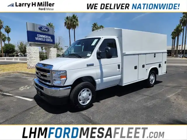2026 Ford E-Series SRW E-350 Super Duty 138 in WB's photo