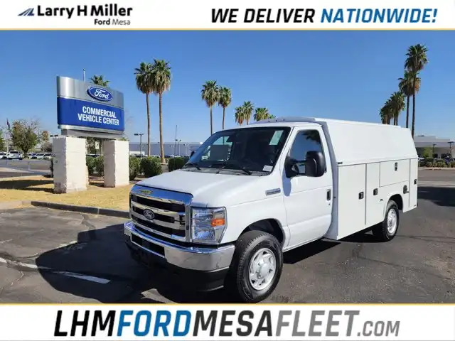 2026 Ford E-Series SRW E-350 Super Duty 138 in WB's photo