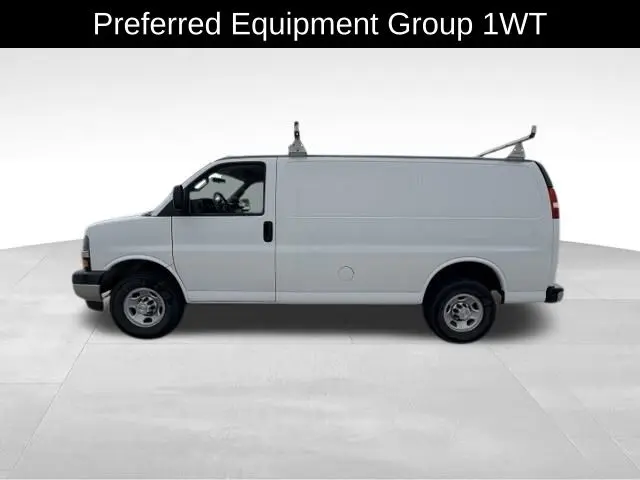 2022 Chevrolet Express 2500 Work Van HD photo 4