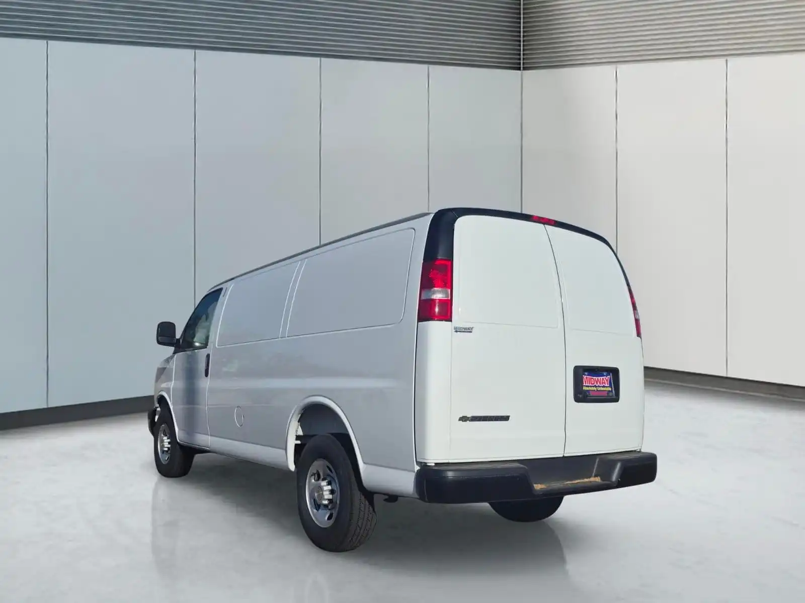 2026 Chevrolet Express 2500 Work Van HD's photo