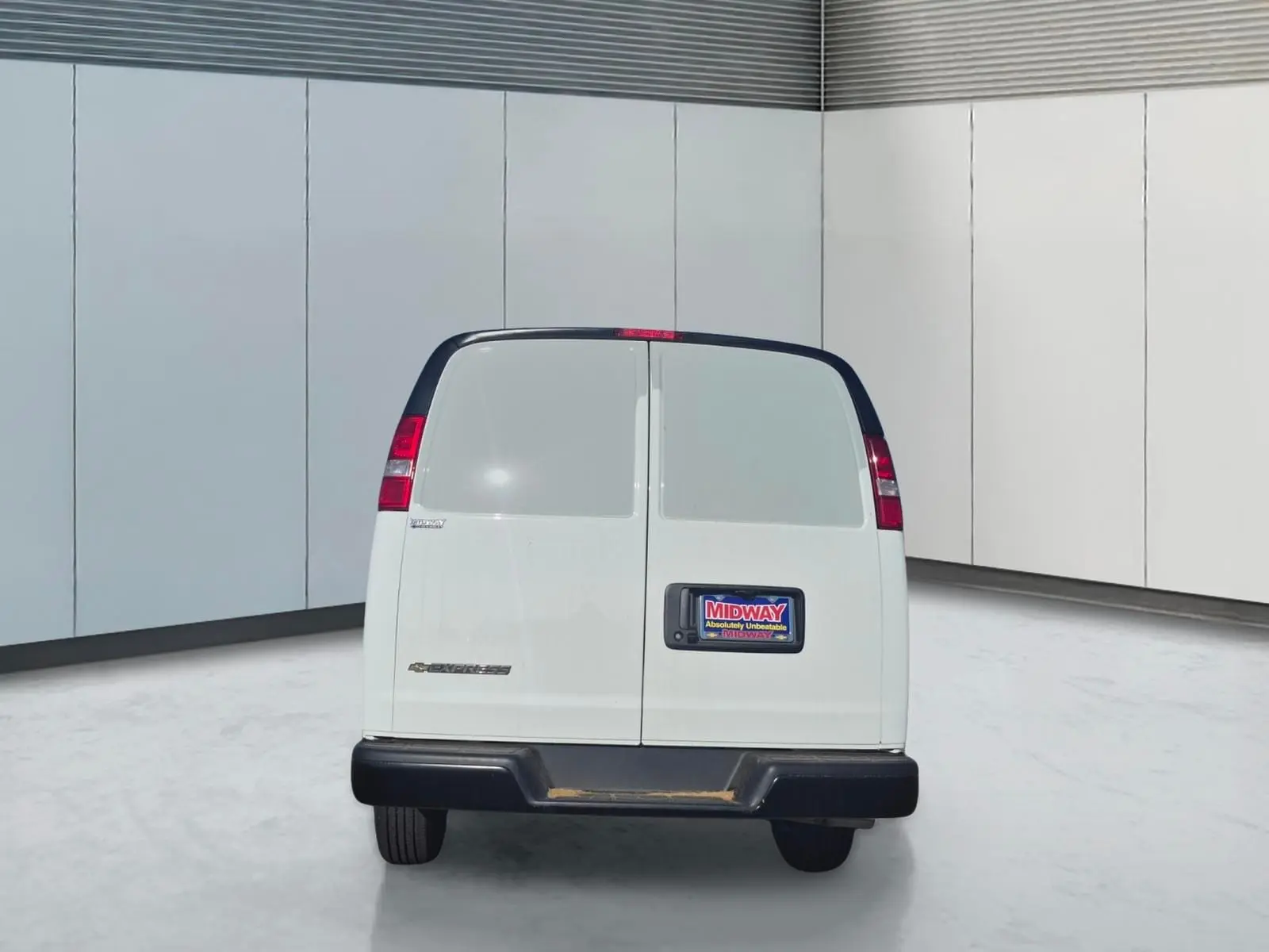 2026 Chevrolet Express 2500 Work Van HD photo 5