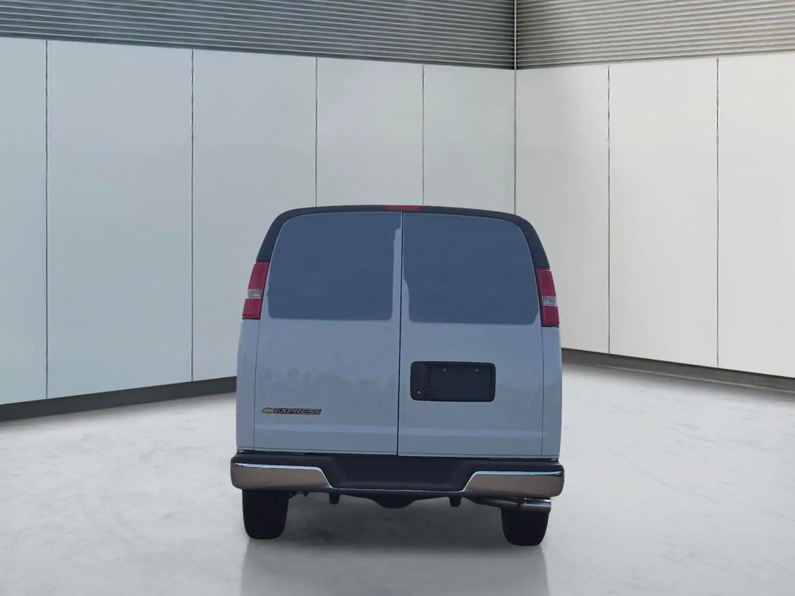 2026 Chevrolet Express 2500 Work Van HD photo 4