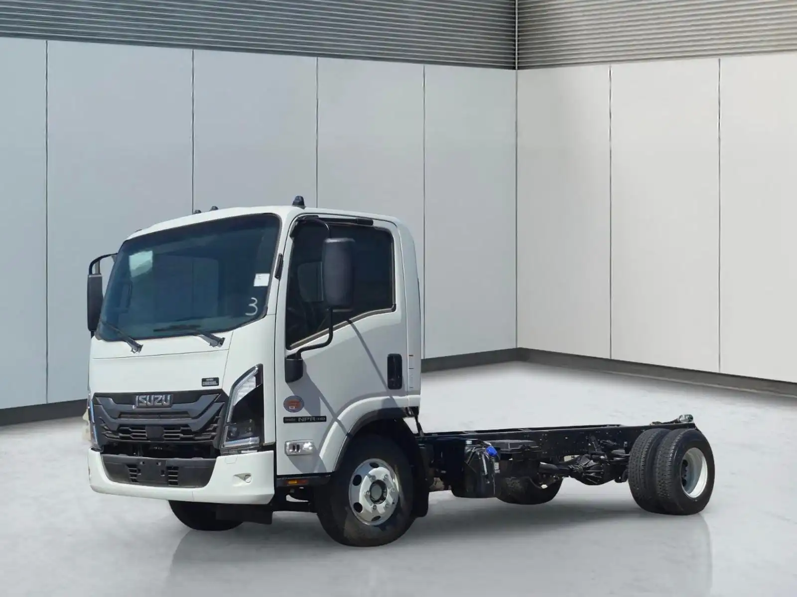 2026 Isuzu NPR-HD's photo