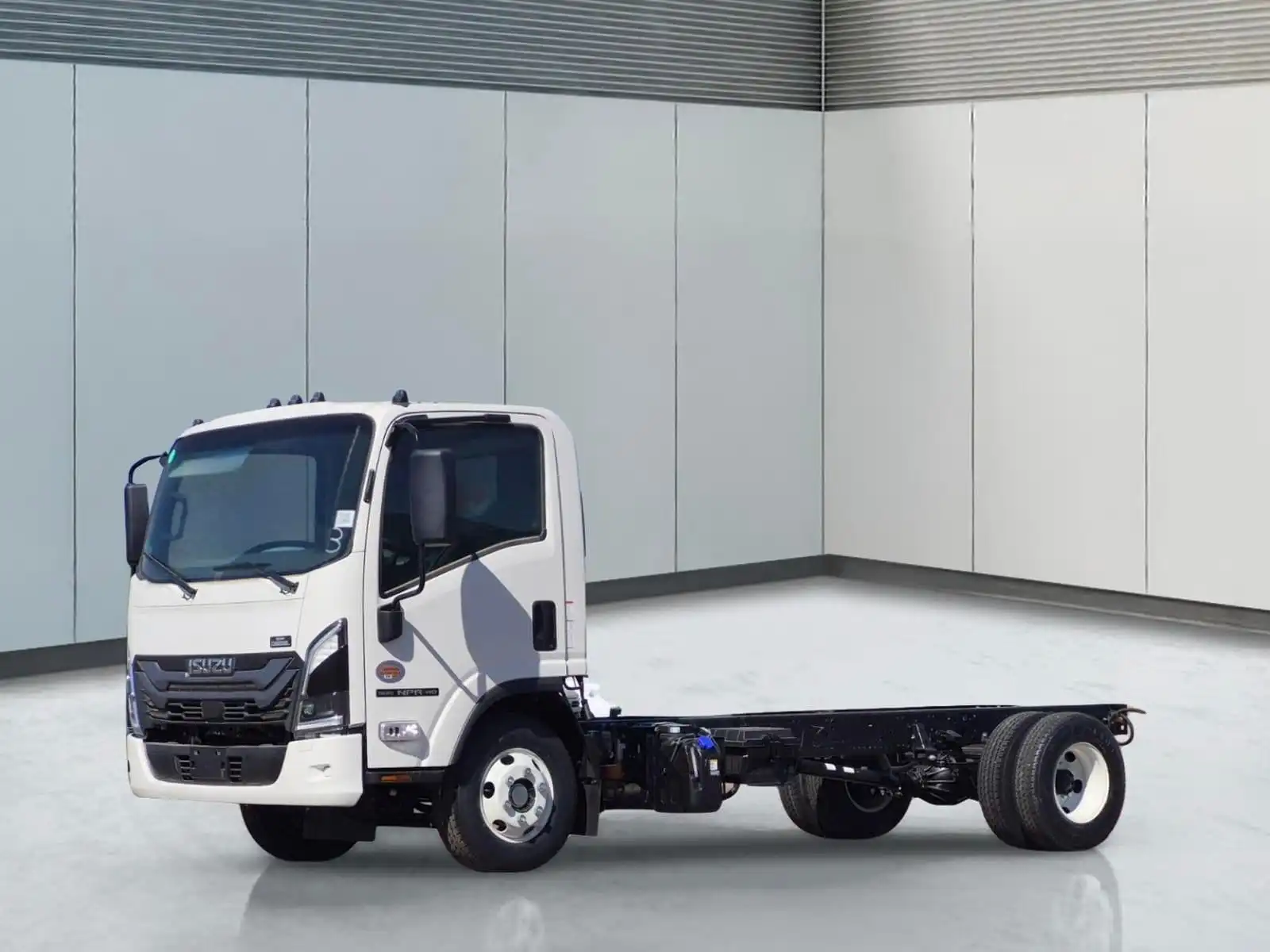 2026 Isuzu NPR-HD's photo