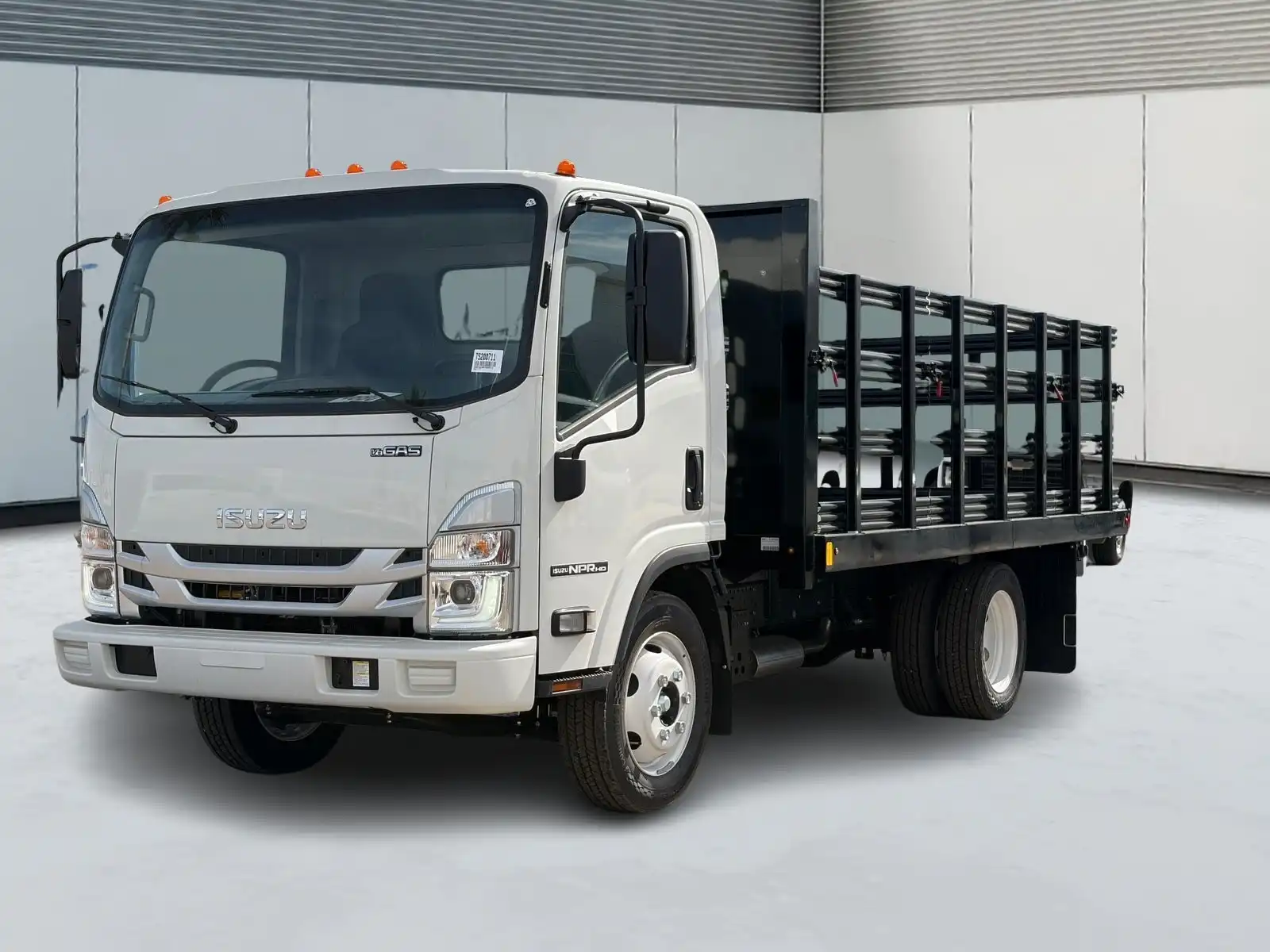 2026 Isuzu NPR-HD's photo